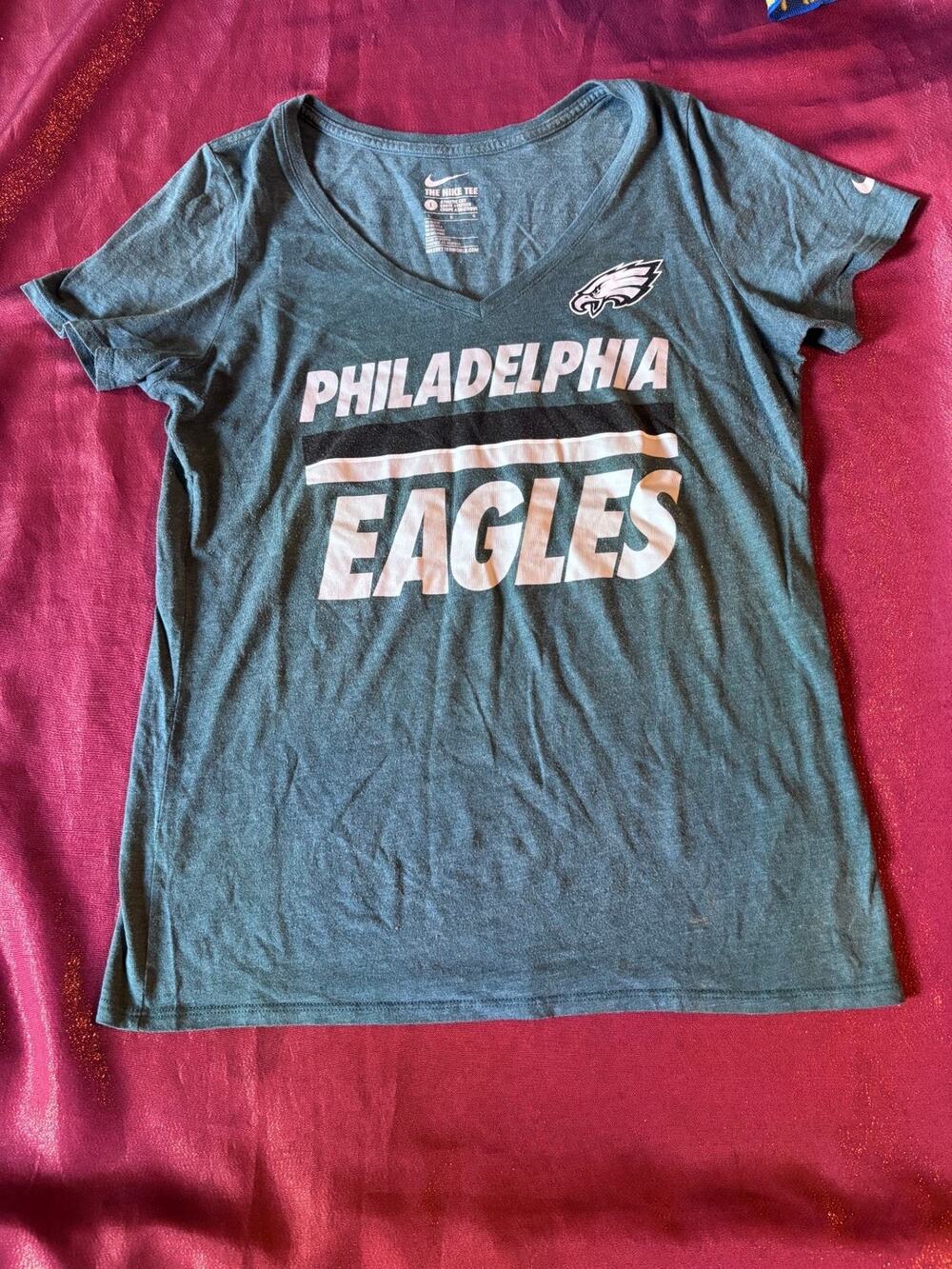NikeShirt Womens L Philadelphia Eagles V Neck Short Sleeve Tri Blend Green
